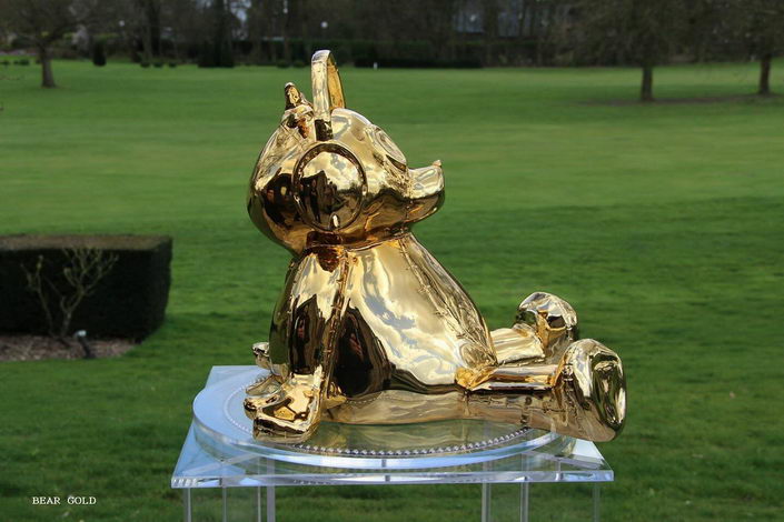 Bear Luis Vuitton chrome
